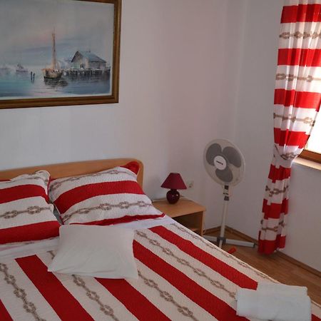Holiday Apartments Lucic - Feels Like Home, Away From Home Ražanj Exterior foto