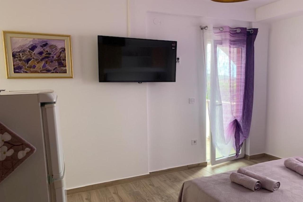 Holiday Apartments Lucic - Feels Like Home, Away From Home Ražanj Exterior foto