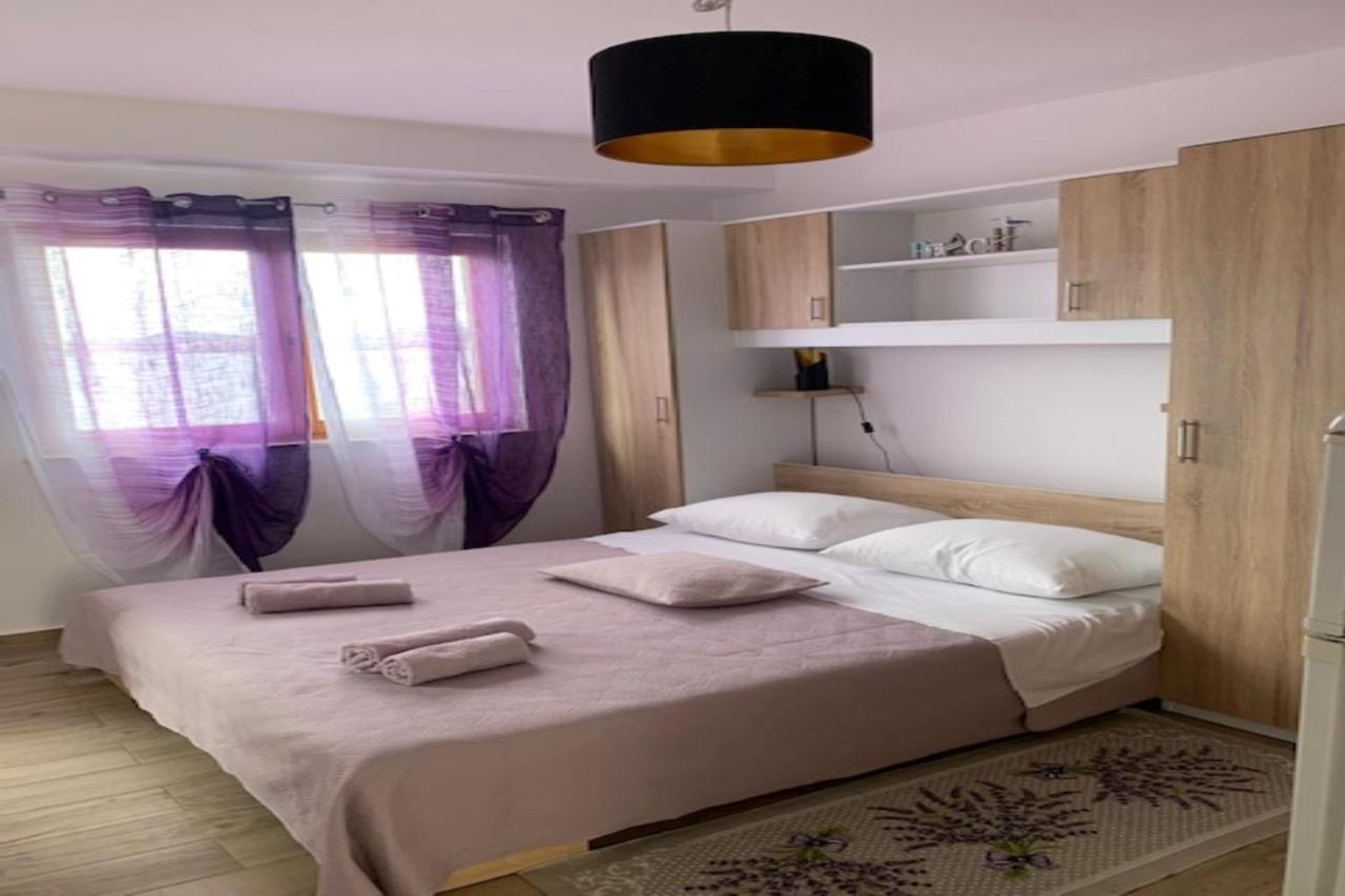 Holiday Apartments Lucic - Feels Like Home, Away From Home Ražanj Exterior foto