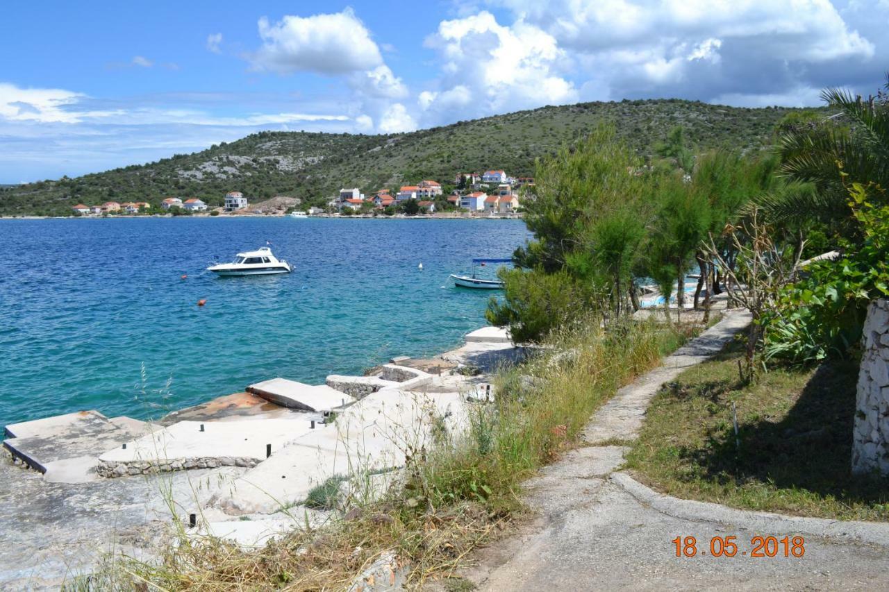Holiday Apartments Lucic - Feels Like Home, Away From Home Ražanj Exterior foto