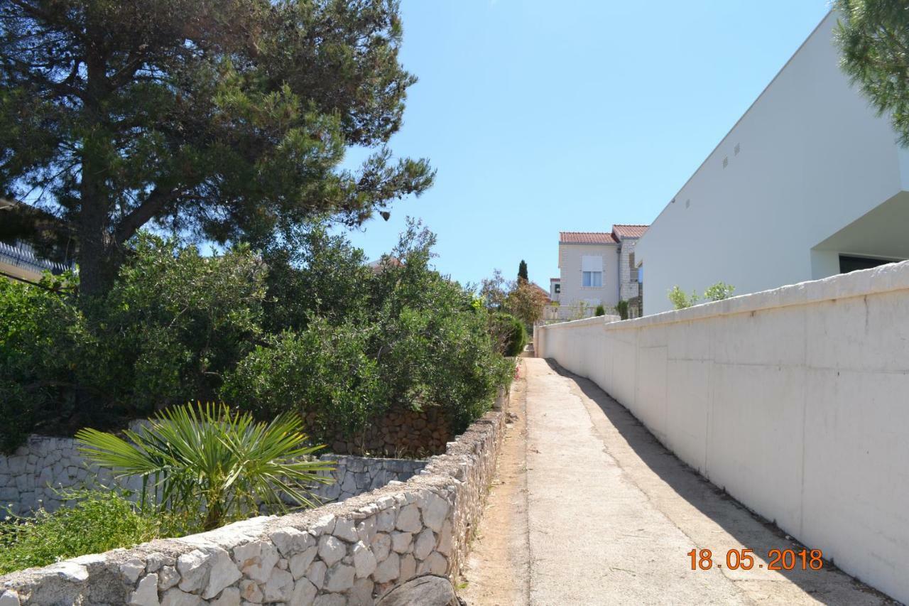 Holiday Apartments Lucic - Feels Like Home, Away From Home Ražanj Exterior foto