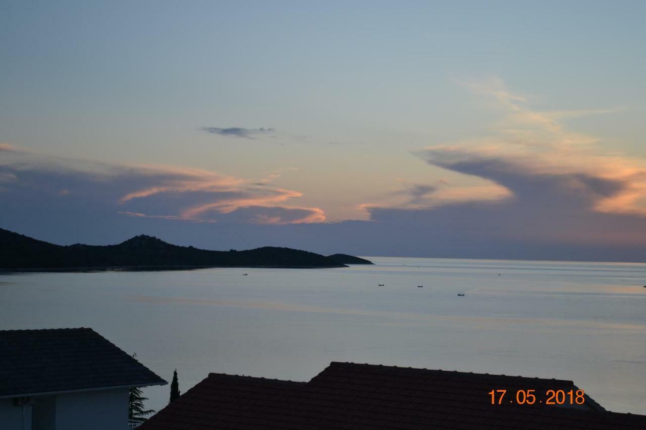 Holiday Apartments Lucic - Feels Like Home, Away From Home Ražanj Exterior foto