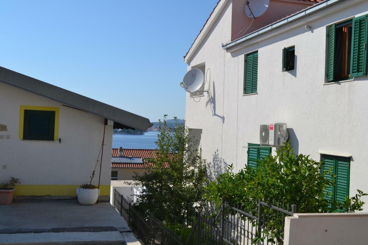 Holiday Apartments Lucic - Feels Like Home, Away From Home Ražanj Exterior foto